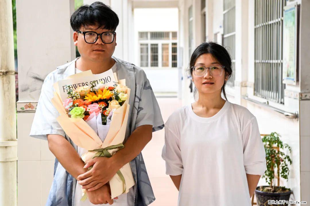 全网追的“扁担女孩”，找了一份暑假工，时薪12元 - 阿坝生活资讯 - 阿坝28生活网 ab.28life.com